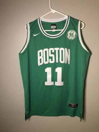 Nike Elite Boston Celtics Kyrie Irving 11 Basketball Jersey Mens Size M Stitched