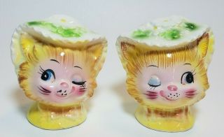 Miss Priss Winking Kitty Cat Anthropomorphic Salt & Pepper Shaker Set Japan Vtg