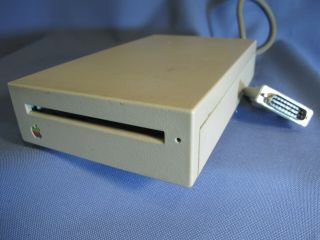 Vintage Apple 800k External Drive Model No.  M0131 -
