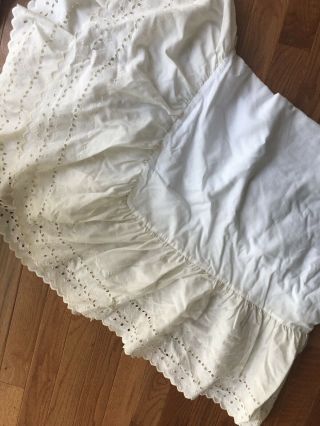 Vintage Bed Skirt Queen Size Regular Cutout Hem In Cream
