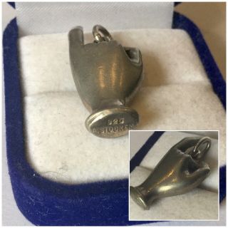 Vintage Jewellery Rare Silver 925 Stockem Hand Pendant 10.  95g