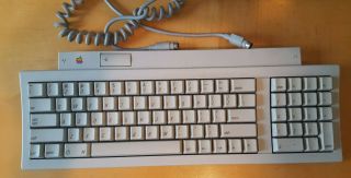 Apple Keyboard Ii For Macintosh Iigs Adb Apple Desktop Bus Mac Vintage