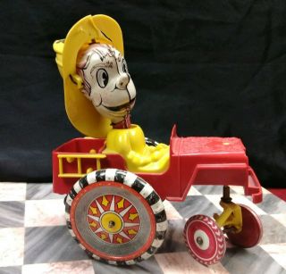 Rare Vintage Marx - Fire Chief Crazy Whoopee Car - Tin Litho & Plastic Wind - Up