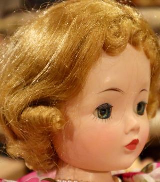 Vintage Madame Alexander 1950 ' s CISSY with Best Ever Coloring 2