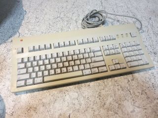 Vintage Apple Extended Keyboard Ii M3501 Macintosh Mac Cream/white Switch,  Cable