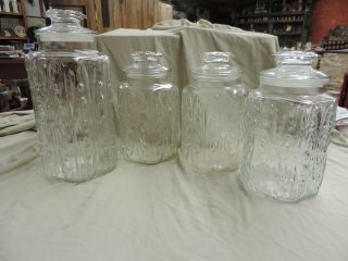 Set Of 4 - Vintage L.  E.  Smith Clear Glass Canisters Atterbury Scroll 12 " And 9 "