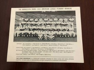 1965 Minnesota Twins American Leage Pennant 8 - 1/2 X 11 " Team Photo