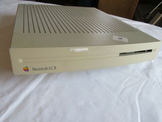Apple Macintosh Lc Ii M1700 Vintage As - Is