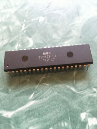 Mos 325572 - 01 Commodore 64 Sx - 64 1541 Drive