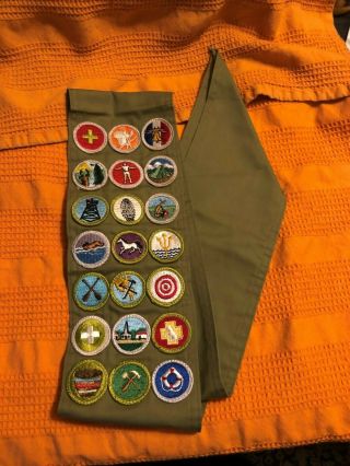 Vintage Boy Scout Bsa Merit Badge Sash With 21 Merit Badges