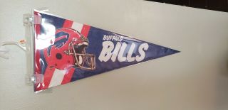 Buffalo Bills Red Helmet Vintage Felt Pennant With Holder 11022019