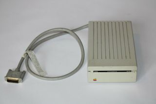 Vintage Apple 3.  5” External Drive Model A9m0106 -