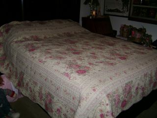 Queen Size Quilted Comforter & 2 Shams.  Greenland Home Fashions.  Antique Rose