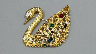 Large Vintage Signed Swarovski Gold - Tone Multi - Color Crystals Swan Brooch