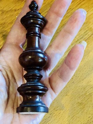 Fine 19th Century Carved 2 Piece Treen Wood Figural Chess King Needle Case Exc