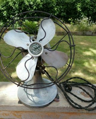 Antique Vintage Signal Electric Manufacturing Company Cool Spot Model 900 Fan