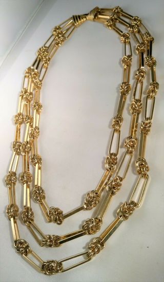 Vintage 3 Strand Gold Tone Metal Necklace Knots Links Disco Queen Classic Style