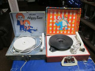Dejay Happy Tunes And Raggedy Ann - Andy Vintage Record Players