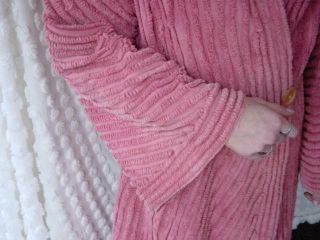 Beauty Scrolled Rose Vintage Chenille Robe R4