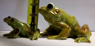 Vintage Ceramic Frogs - - Set of 2 - - Pre - owned - - 3