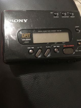 Vintage Sony Tcd - D8 Dat Digital Audio Tape - Corder
