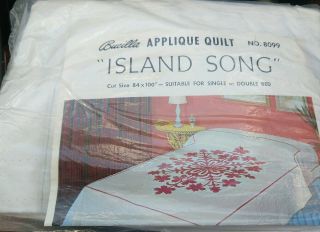 Vintage Bucilla Applique Quilt Island Song 8099 Red 84 " × 100 " Nos