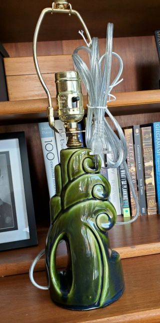Vintage Mid Century / Art Deco Ceramic Green Boudoir Lamp