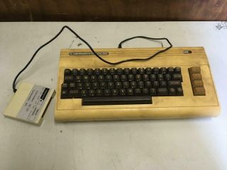 U84 Vintage Commodore Vic - 20 Personal Color Computer No Cord