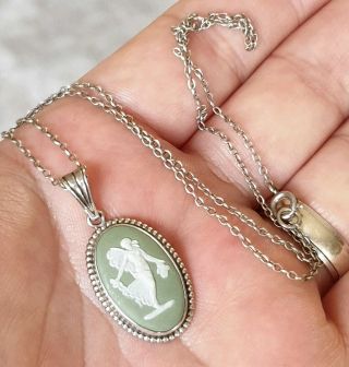 Vintage Signed Jw Wedgewood England Jewellery Green Jasperware Silver Necklace