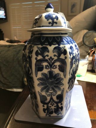 Vintage - Seymour Mann - China Blue Fine Porcelain Lidded Jar - Blue/White - 10” 2