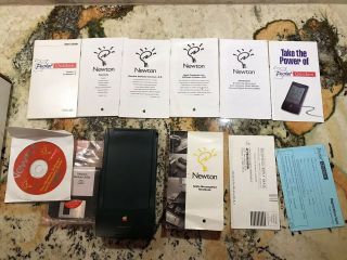 Vintage Apple Newton Message Pad 130 Computer With Manuals And Software