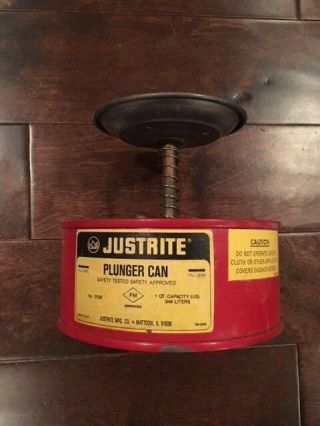 Vintage Justrite Plunger Can 1 Qt Capacity No.  10108 Safety Can