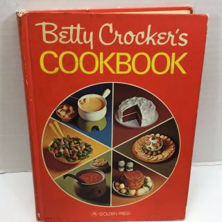 Vintage Betty Crockers Red Pie Cookbook 1969 Hardback 27th Printing