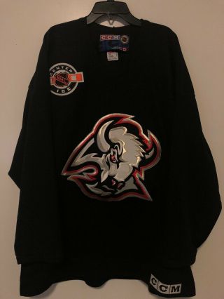 Vintage 90’s Men’s Medium Buffalo Sabres Ccm Center Ice Goat Hockey Jersey Large