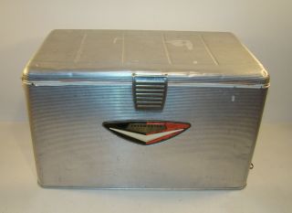 Vintage Mid - Century Thermaster Poloron Aluminum Ice Chest/cooler Retro