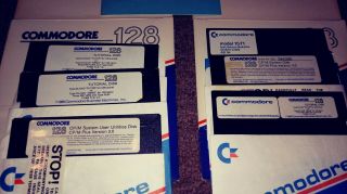 Commodore 128 5.  25 " System Diskettes Floppies Cp/m B Version 3.  0 Model 1571 1985