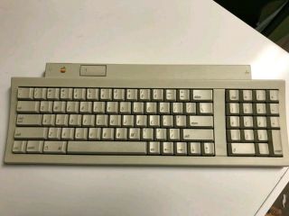 Apple Keyboard Ii,  M0487,  Adb,  1991,  Rainbow Apple Logo Goo (no Cord)