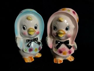 Vintage Birds W Bonnets Anthropomorphic Salt & Pepper Shakers Japan Chicks,  Nr