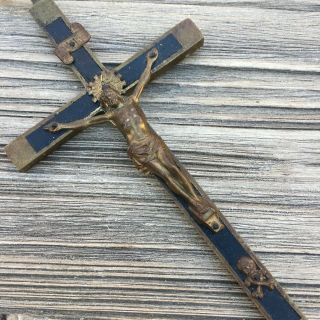 Vintage Antique Large Brass Wood Crucifix Cross Jesus Pendant Skull Cross Bones 3