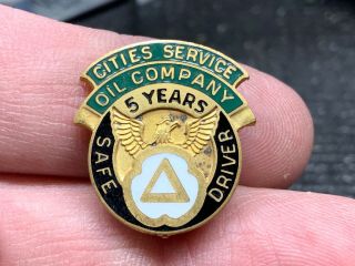 Cities Service Oil Company Vintage 5 Years Safe Service Award Pin.