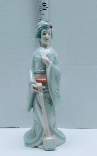 Vintage Japanese Geisha Girl Porcelain Figurine 9.  5 " T X 3.  5 " W Rare