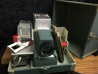 Vintage Argus 300 Automatic Slide Projector In Carrying Case With