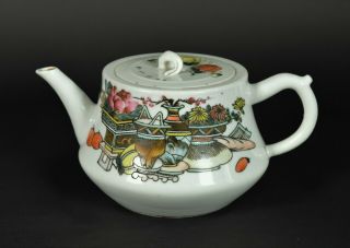 Famille Rose Porcelain Teapot - China Late 19th Century Qing Dynasty