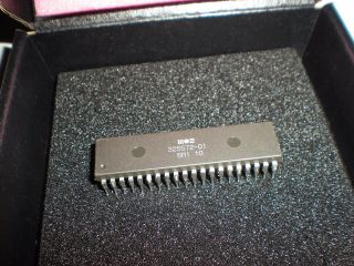 Mos 325572 - 01 Gate Array Chip For Commodore 1541 Drives