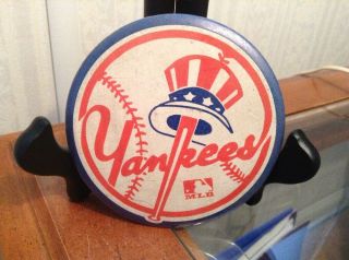 Vintage Mlb York Yankees Baseball Pinback Button
