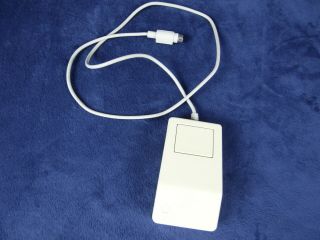 Vintage Apple Desktop Bus Mouse (g5431)