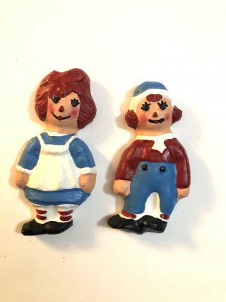 2 Vintage Raggedy Ann And Andy Ceramic Hand - Painted Magnets