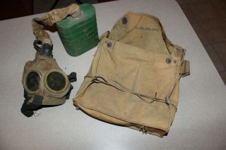 1 Very Rare Vintage Antique Wwi Gas Mask Dated 1918 With Pouch