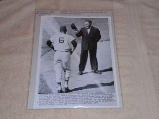 October 1,  1964 10 X 8 Ap Wire Photo - Umpire John B.  Conlan And Lum Harris