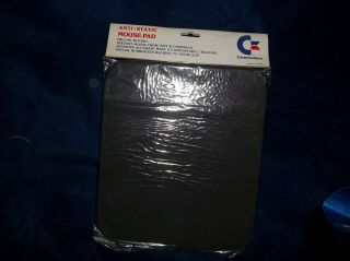 VINTAGE COMMODORE COMPUTER MOUSE PAD IN PACKAGE OLD STOCK, 2